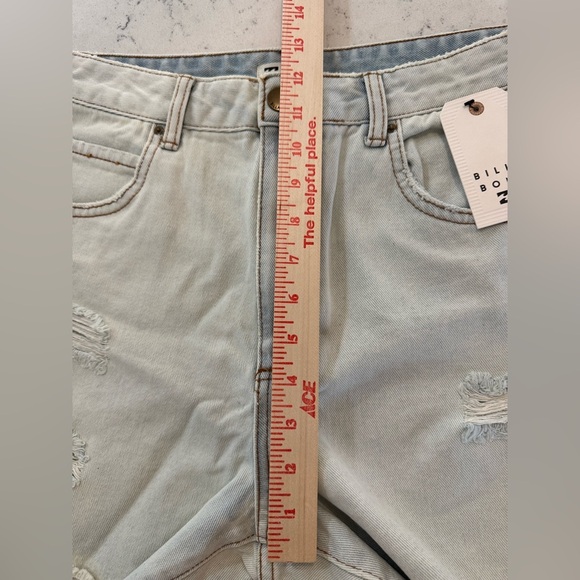 BILLABONG How About That Indigo Womens Denim Shorts Light Blast Size 30 NWT - Picture 4 of 12